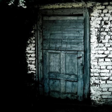 creepy-door